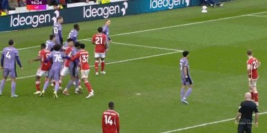 利物浦读秒绝杀对手不服 争议判罚究竟谁对谁错？