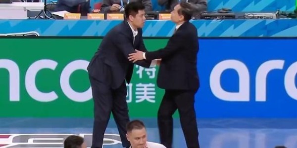 九游娱乐入口-北京主场不敌山西近4战3败引热议！周琦伤退转折点 翟晓川燃尽一战