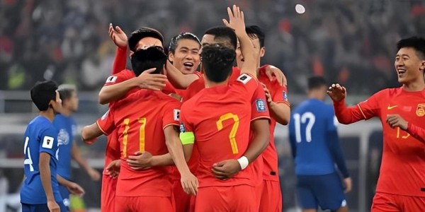 九游娱乐官网入口-意外！韦世豪为何公开直言黄博文是U23国足晋级功臣，引发热议