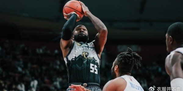 九游娱乐入口-正式回归？CBA顶级外援或加盟北控男篮，全力冲击季后赛|琼斯|张庆鹏|浙江男篮|凯-琼斯|北京首钢_新浪体育_新浪新闻